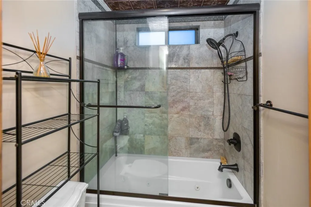 16950 16950 Solana Lane, Canyon Country, California 91351 home-pic-33