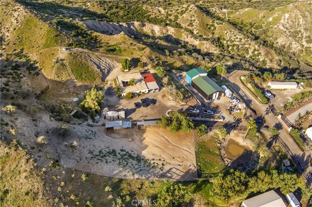 16950 16950 Solana Lane, Canyon Country, California 91351 home-pic-2