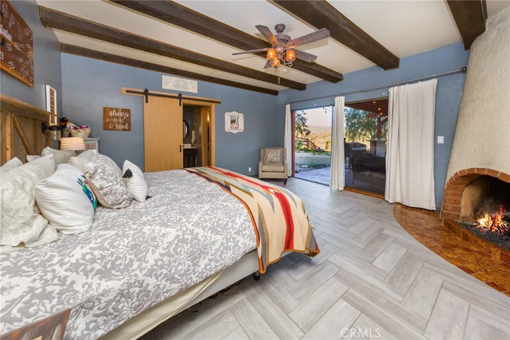 16950 16950 Solana Lane, Canyon Country, California 91351 home-pic-23