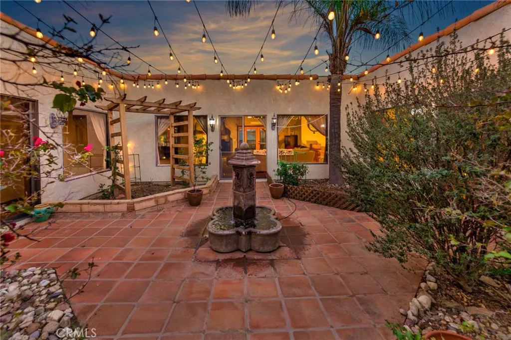 16950 16950 Solana Lane, Canyon Country, California 91351 home-pic-8