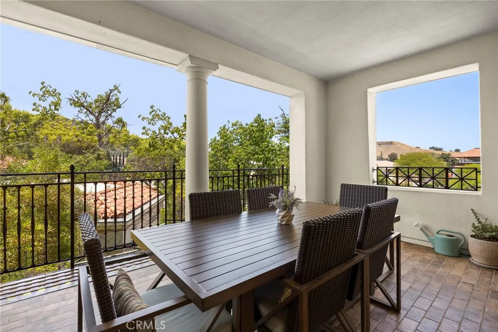 23500 Park Sorrento H32, Calabasas, California 91302 home-pic-22