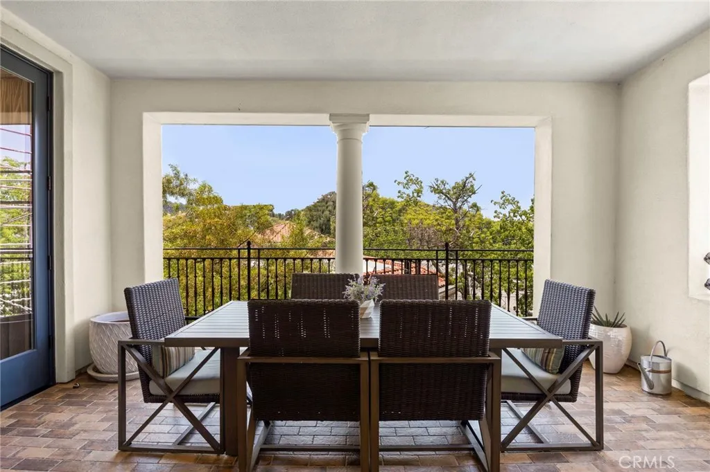 23500 Park Sorrento H32, Calabasas, California 91302 home-pic-21