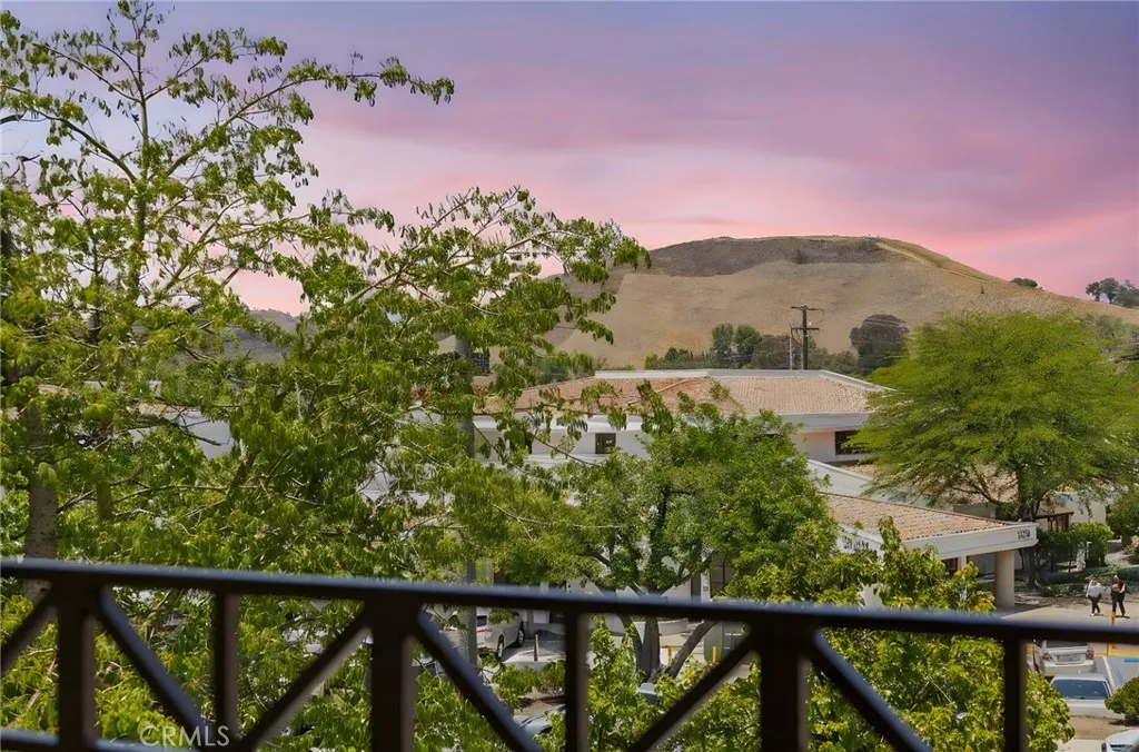 23500 Park Sorrento H32, Calabasas, California 91302 home-pic-26