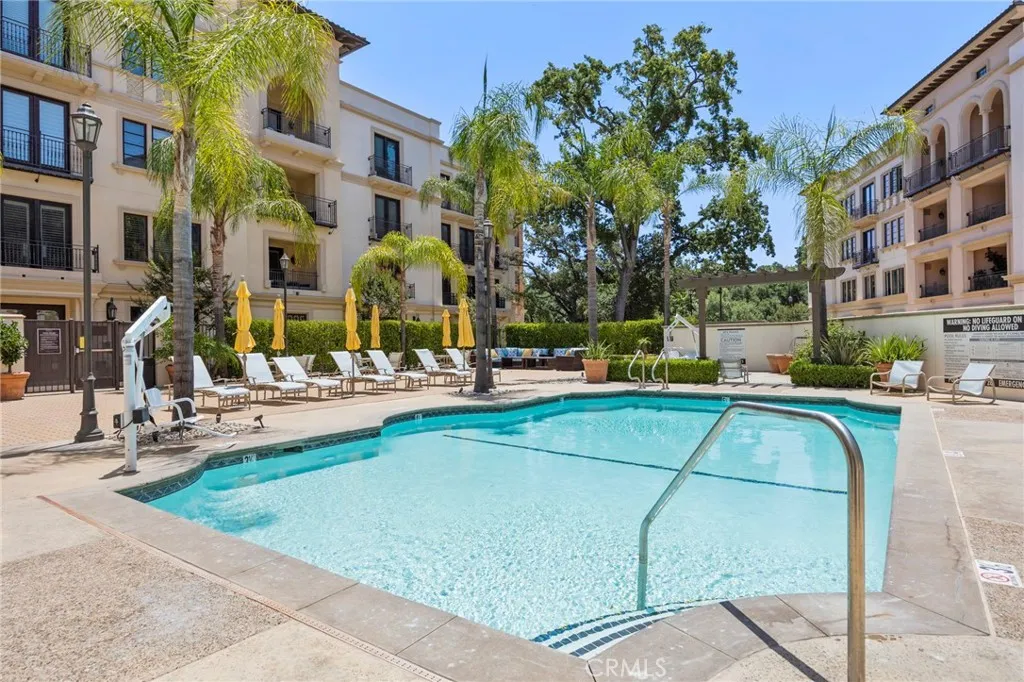 23500 Park Sorrento H32, Calabasas, California 91302 home-pic-48
