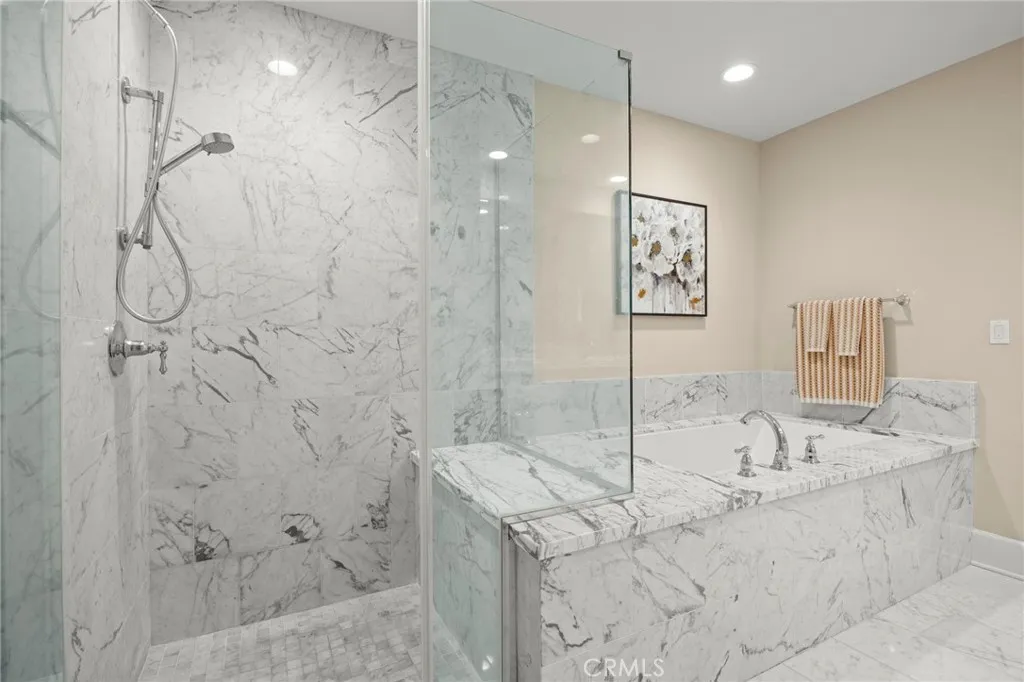 23500 Park Sorrento H32, Calabasas, California 91302 home-pic-41