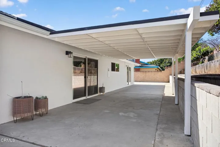 42-web-or-mls-UpmarketMedia_8317W-097