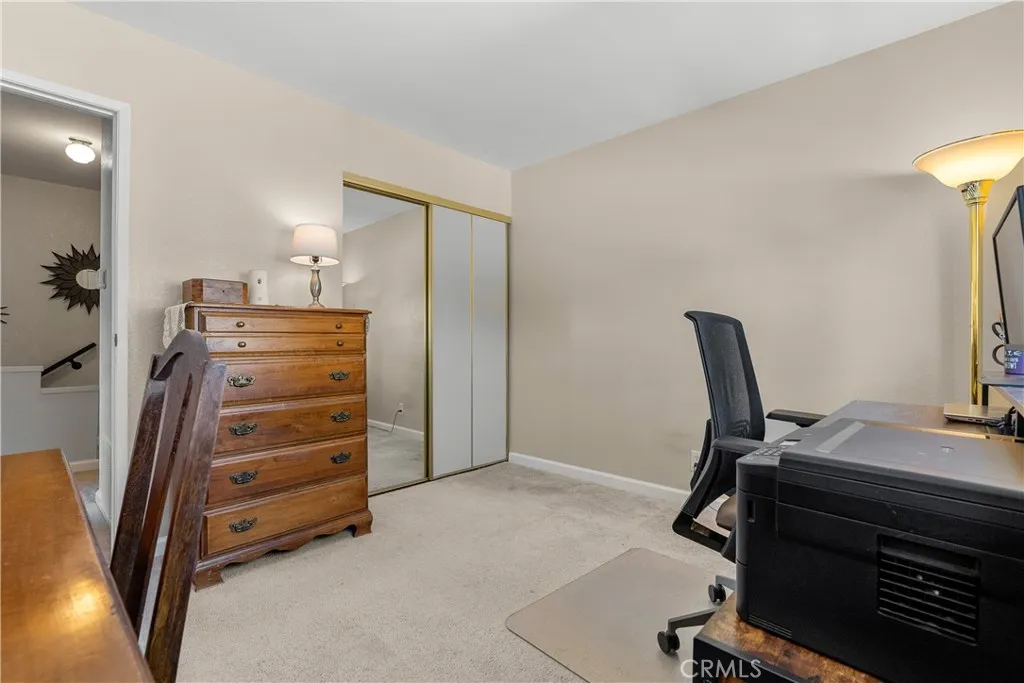 28152 Robin, Saugus, California 91350 home-pic-28