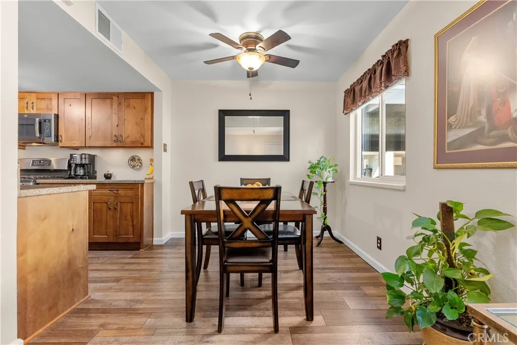 28152 Robin, Saugus, California 91350 home-pic-12