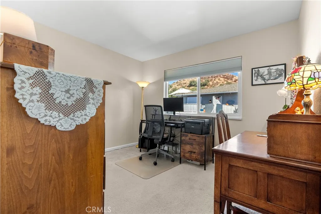 28152 Robin, Saugus, California 91350 home-pic-26