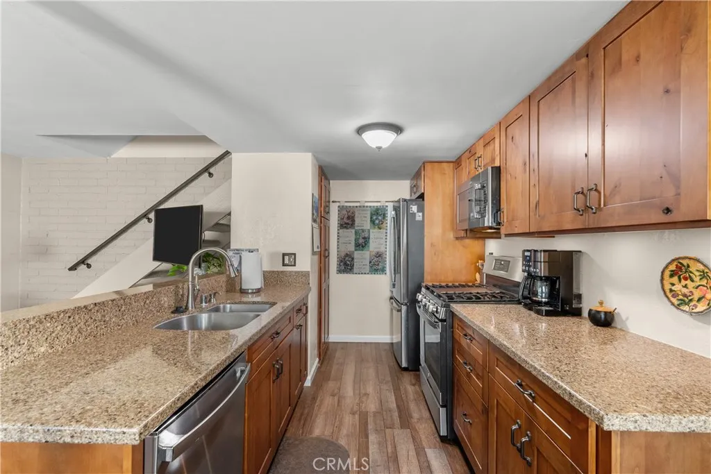 28152 Robin, Saugus, California 91350 home-pic-15