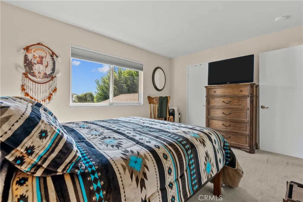 28152 Robin, Saugus, California 91350 home-pic-32