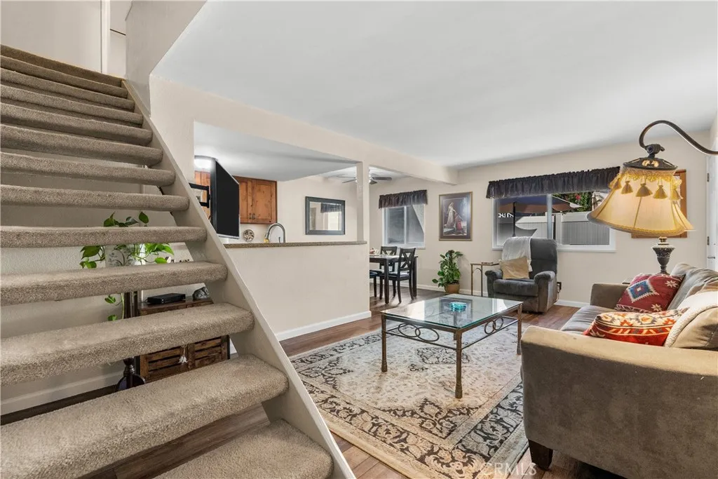 28152 Robin, Saugus, California 91350 home-pic-22