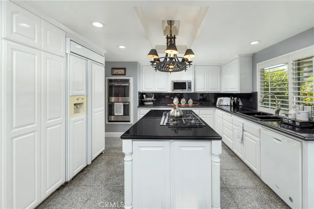 6307 E Rocking Horse Way, Orange, California 92869 home-pic-12