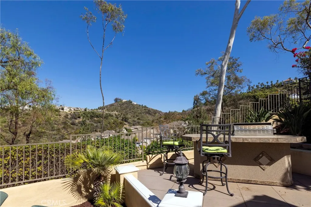6307 E Rocking Horse Way, Orange, California 92869 home-pic-3