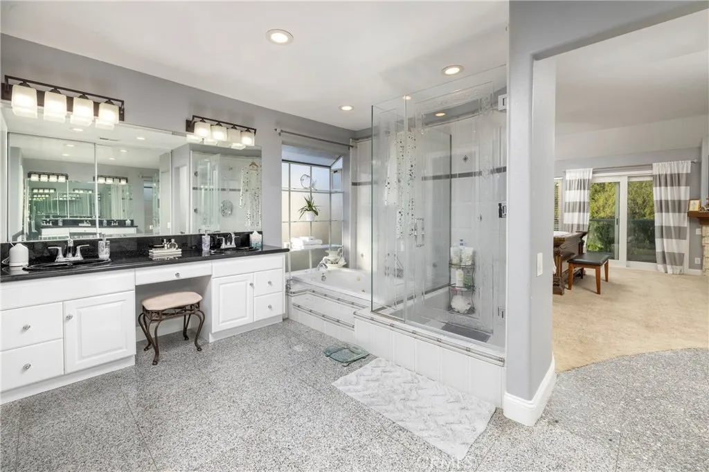 6307 E Rocking Horse Way, Orange, California 92869 home-pic-14