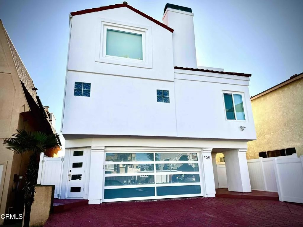 105 Malibu Avenue, Oxnard, California 93035 home-pic-1