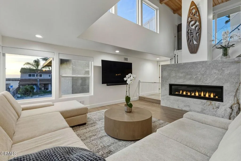 105 Malibu Avenue, Oxnard, California 93035 home-pic-17