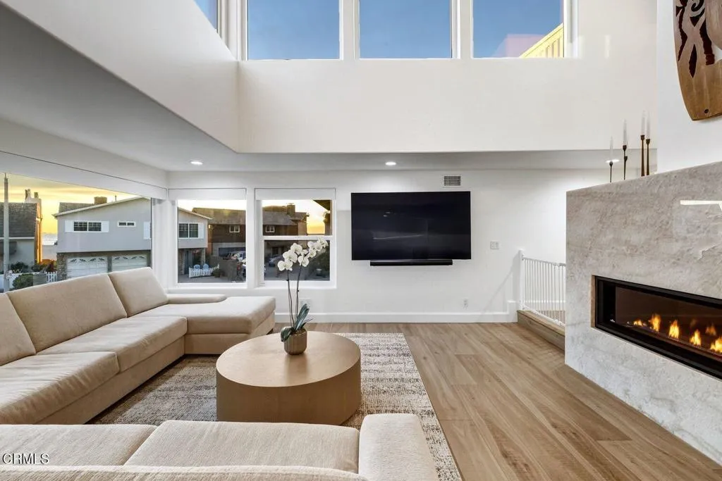 105 Malibu Avenue, Oxnard, California 93035 home-pic-16