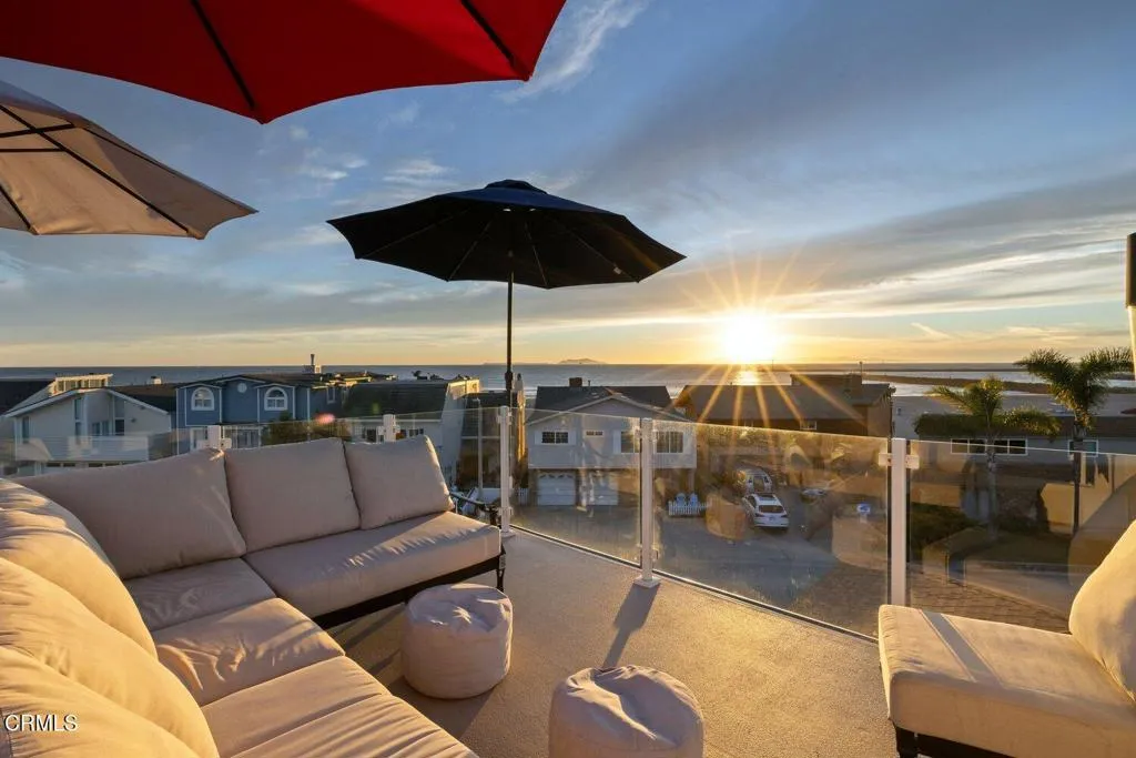 105 Malibu Avenue, Oxnard, California 93035 home-pic-0