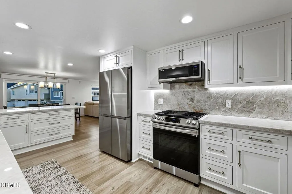 105 Malibu Avenue, Oxnard, California 93035 home-pic-31
