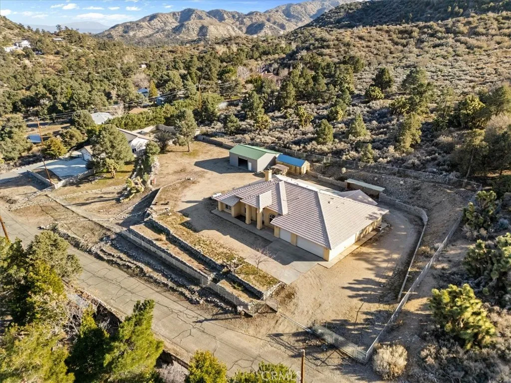 1679 Desert Front, Wrightwood, California 92397 home-pic-1