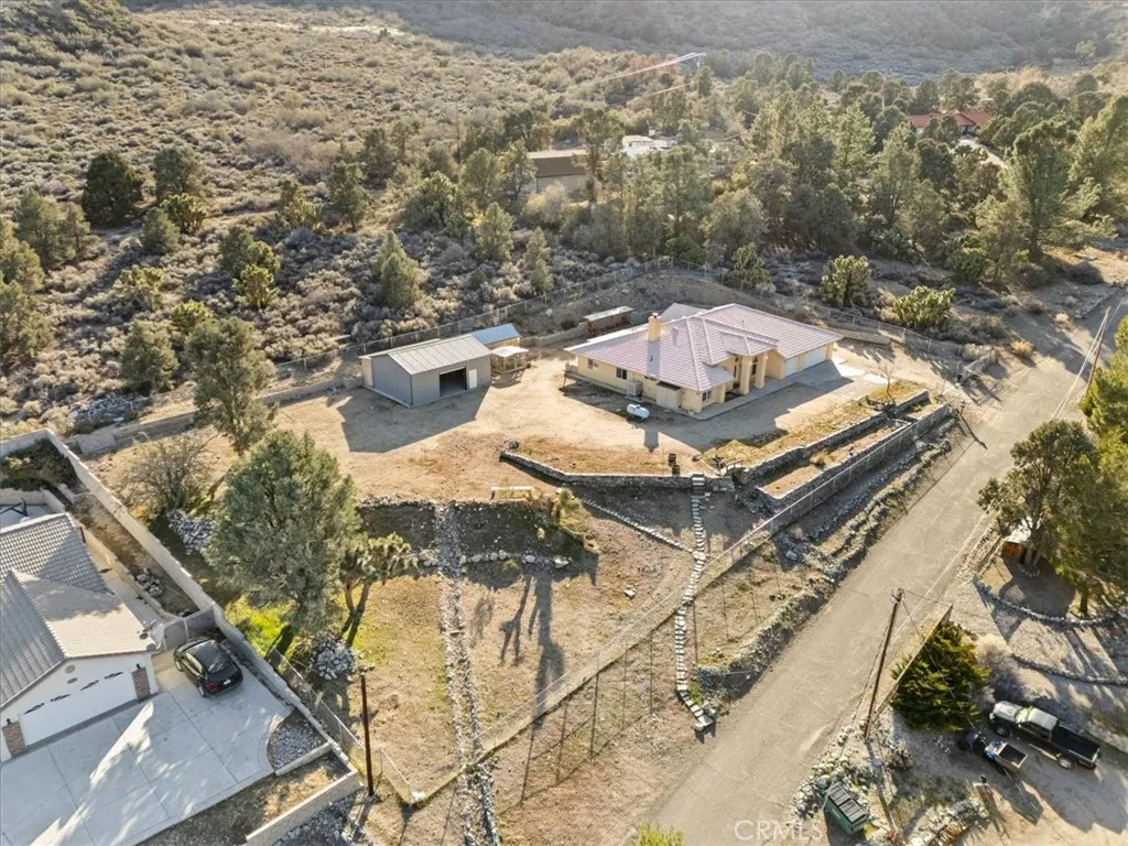 1679 Desert Front, Wrightwood, California 92397 home-pic-9