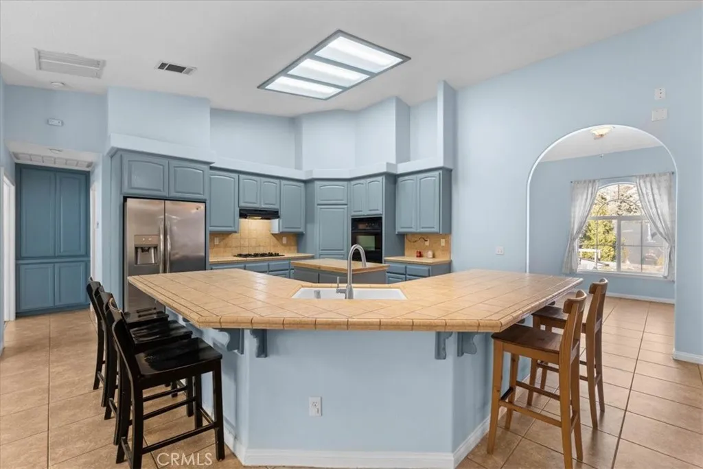 1679 Desert Front, Wrightwood, California 92397 home-pic-19