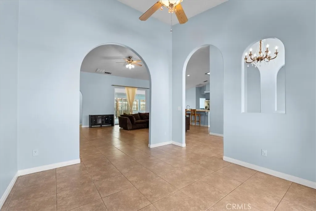 1679 Desert Front, Wrightwood, California 92397 home-pic-16