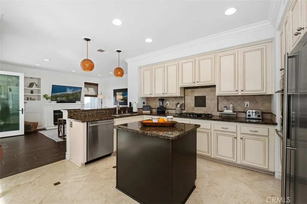 515 Avenida Ossa, San Clemente, California 92672 home-pic-15