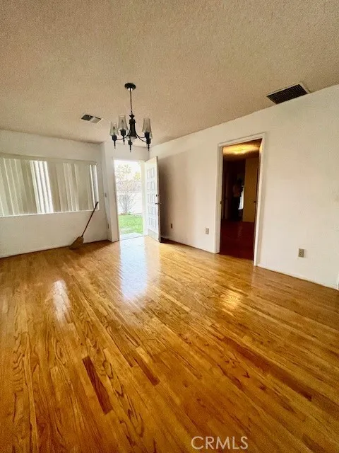 3412 La Crescenta Avenue, Glendale, California 91208 home-pic-6
