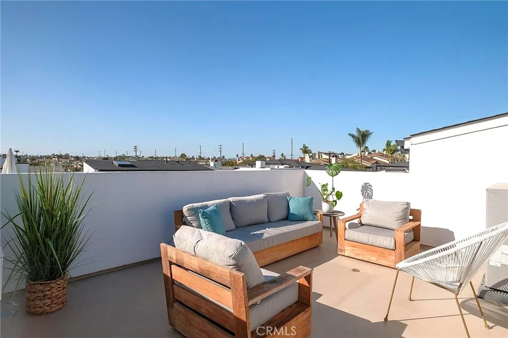 2114 Carnegie Lane C, Redondo Beach, California 90278 home-pic-53
