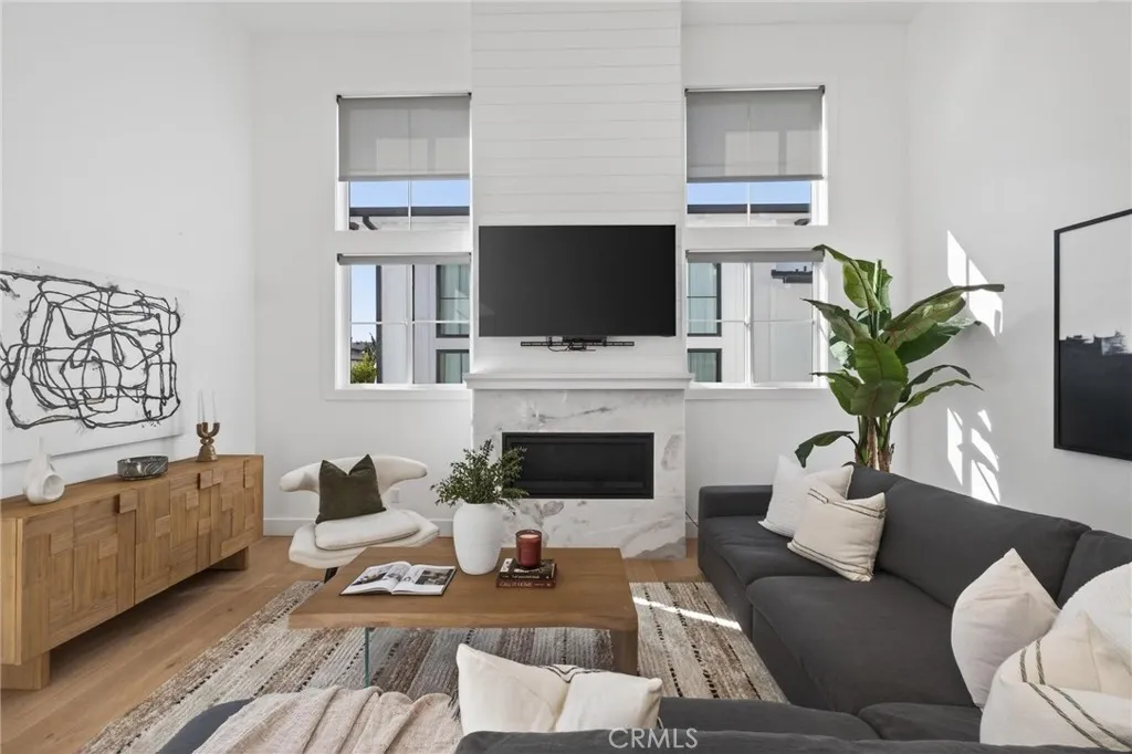 2114 Carnegie Lane C, Redondo Beach, California 90278 home-pic-10