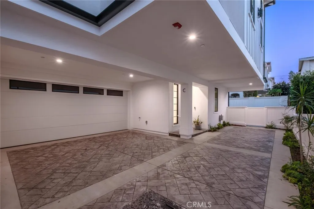 2114 Carnegie Lane C, Redondo Beach, California 90278 home-pic-60