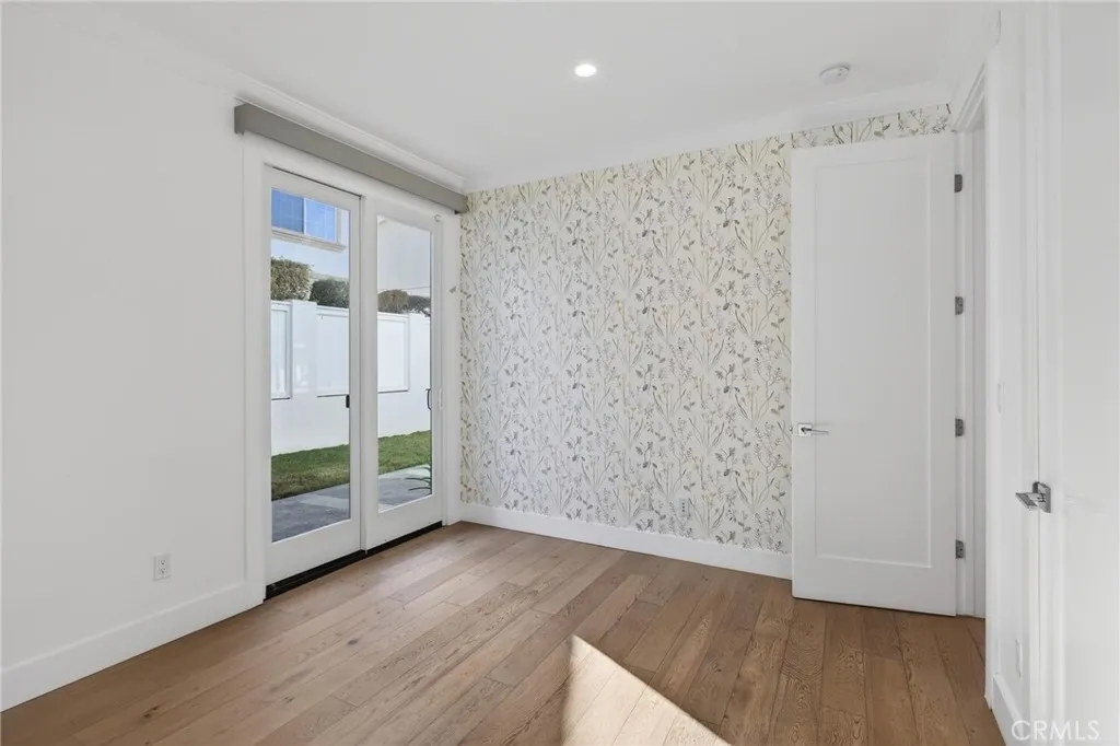 2114 Carnegie Lane C, Redondo Beach, California 90278 home-pic-45