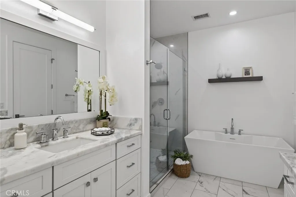 2114 Carnegie Lane C, Redondo Beach, California 90278 home-pic-31