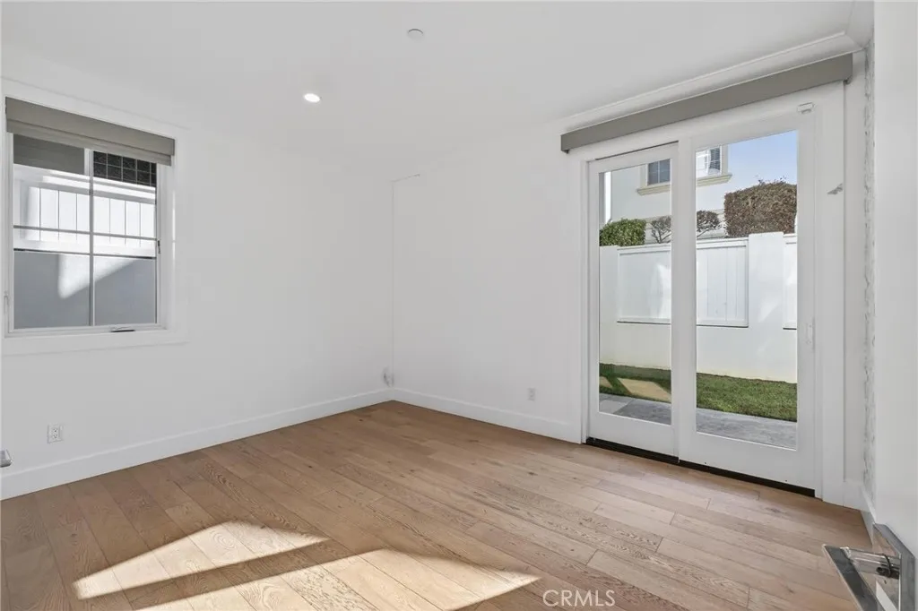 2114 Carnegie Lane C, Redondo Beach, California 90278 home-pic-41