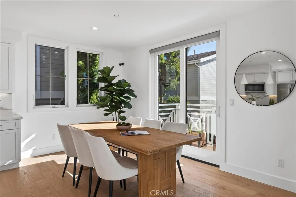 2114 Carnegie Lane C, Redondo Beach, California 90278 home-pic-23