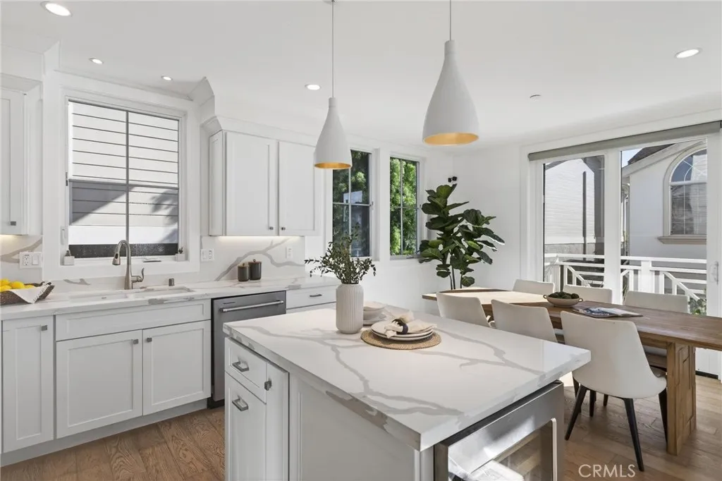 2114 Carnegie Lane C, Redondo Beach, California 90278 home-pic-21