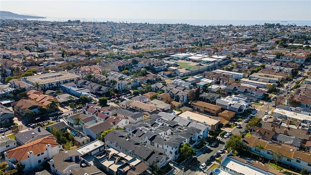 2114 Carnegie Lane C, Redondo Beach, California 90278 home-pic-68