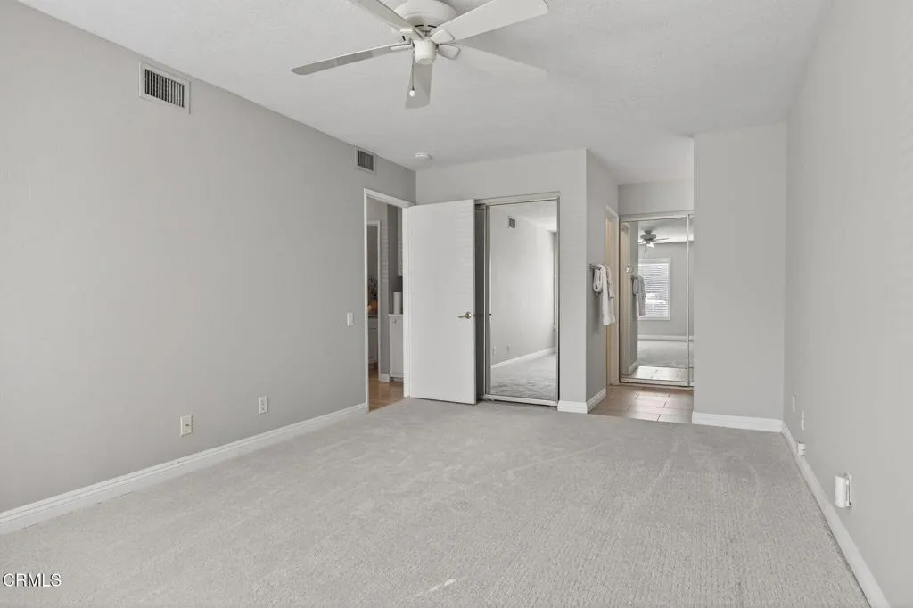 25702 Vista Fairways Drive, Valencia, California 91355 home-pic-23