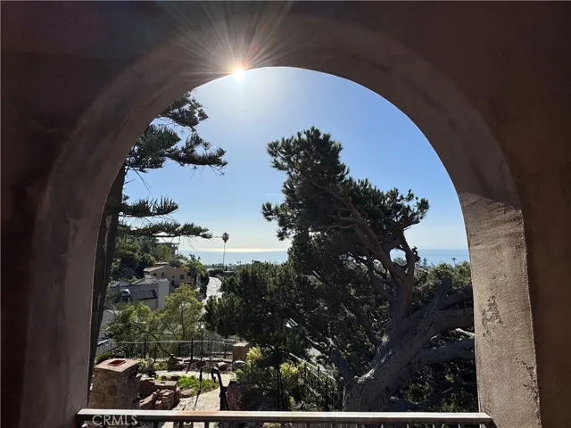 573 Temple Hills Drive, Laguna Beach, California 92651