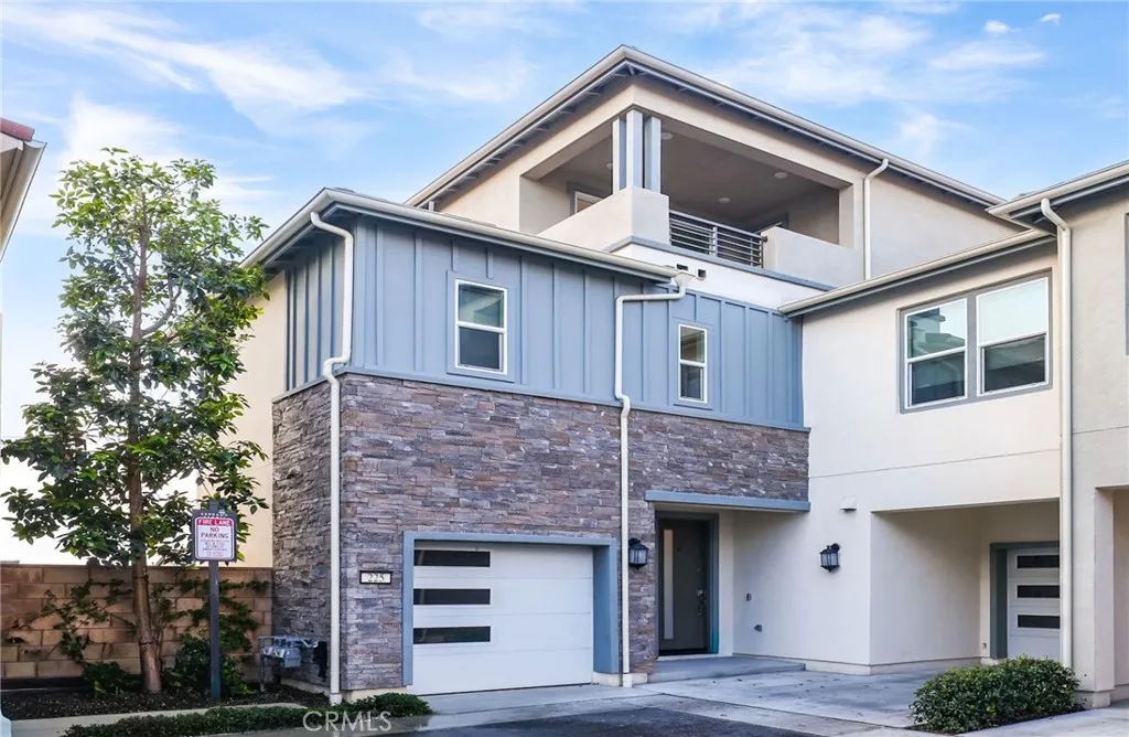 225 Denali, Lake Forest, California 92630 home-pic-2