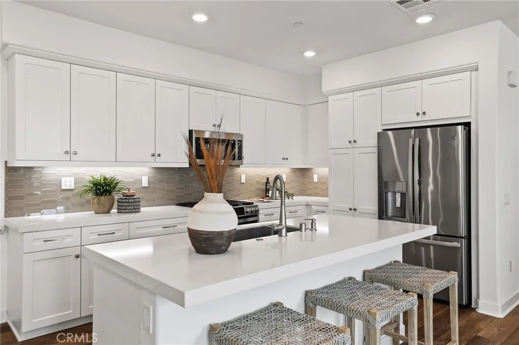 225 Denali, Lake Forest, California 92630 home-pic-10