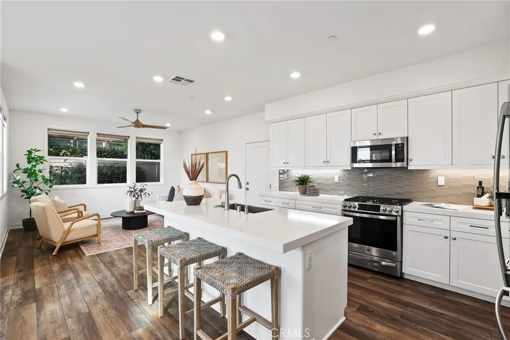 225 Denali, Lake Forest, California 92630 home-pic-12