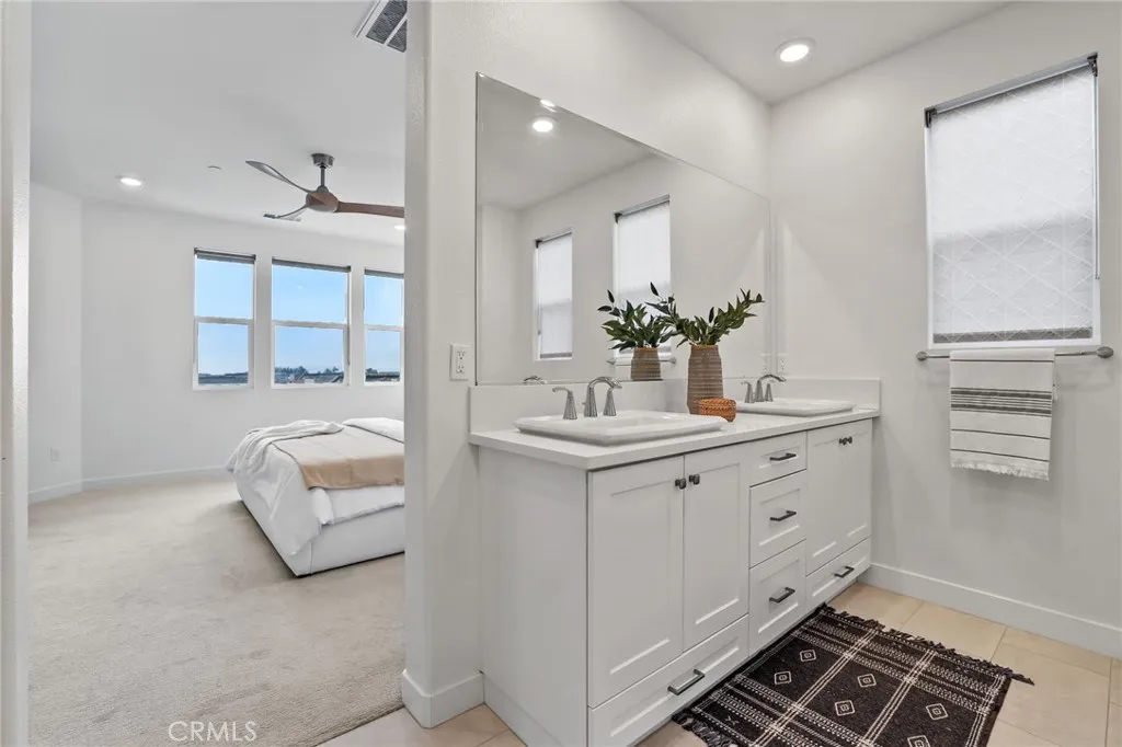 225 Denali, Lake Forest, California 92630 home-pic-28