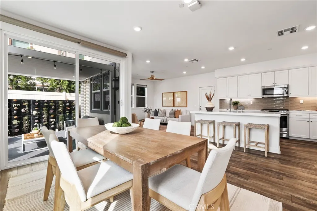 225 Denali, Lake Forest, California 92630 home-pic-17
