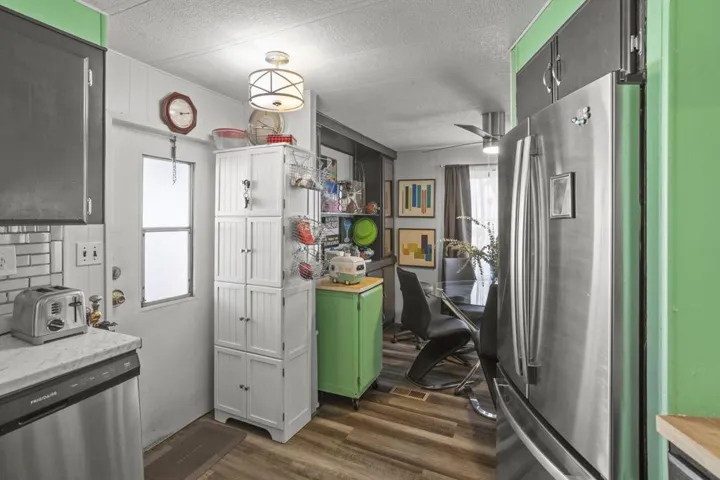 13-web-or-mls-1-washington-dr