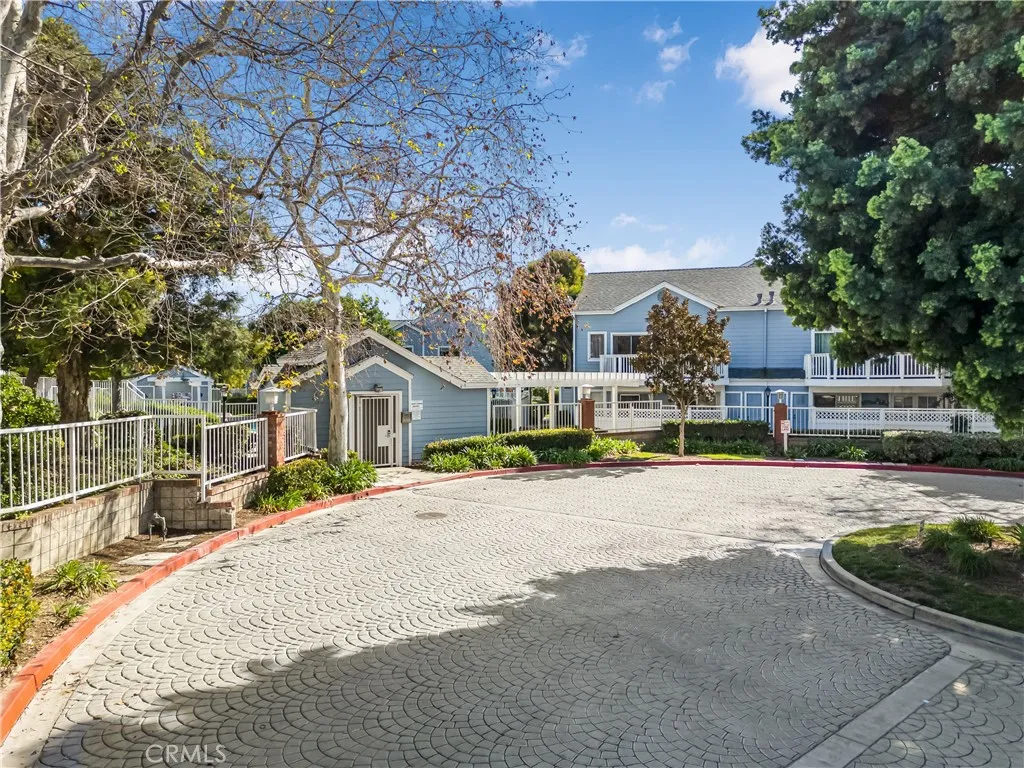 12982 Sycamore Village, Norwalk, California 90650 home-pic-23