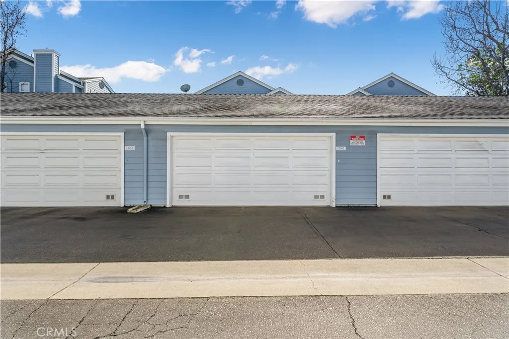 12982 Sycamore Village, Norwalk, California 90650 home-pic-2