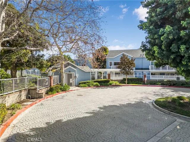 12982 Sycamore Village, Norwalk, California 90650